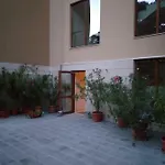 веста ривиера - безплатен паркинг 4*