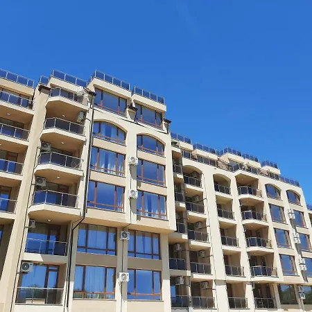 Hotel apartamentowy Vesta Riviera - Free Parking Złote Piaski