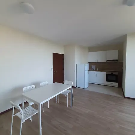 Vesta Riviera - Free Parking Złote Piaski