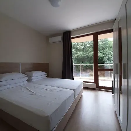 Vesta Riviera - Free Parking Hotel apartamentowy